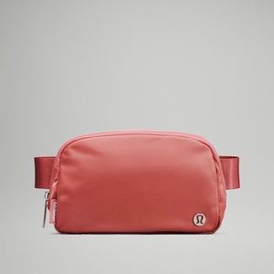 Lululemon Everywhere Belt Bag